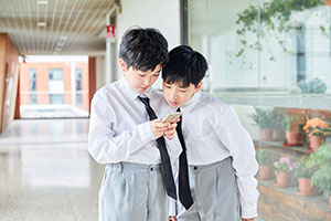 城鄉(xiāng)規(guī)劃學(xué)在職研究生只適合公務(wù)員考嗎？