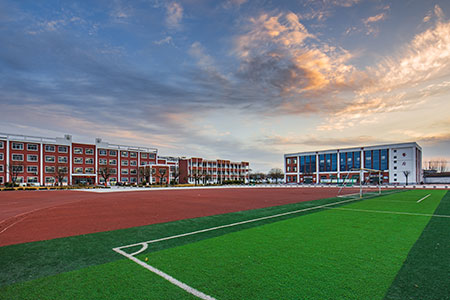 西南政法大學在職研究生學費一年多少? 西南政法大學在職研究生學費一年多少?